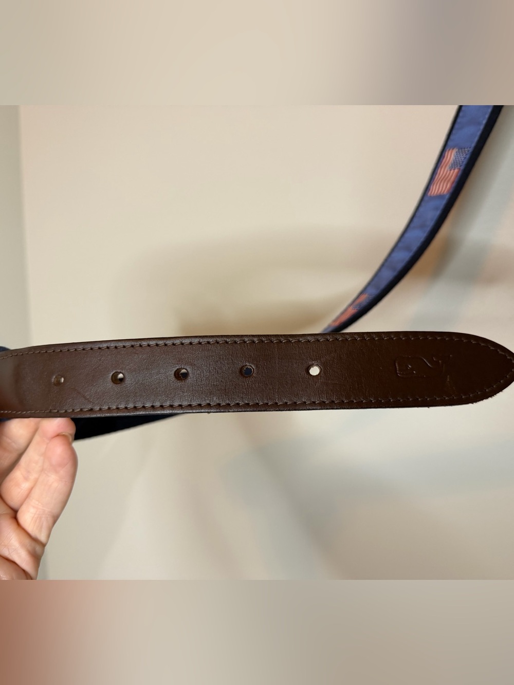 Vineyard Vines Men's American Flags Canvas
Club Belt Size 40 - Picture 6 of 6